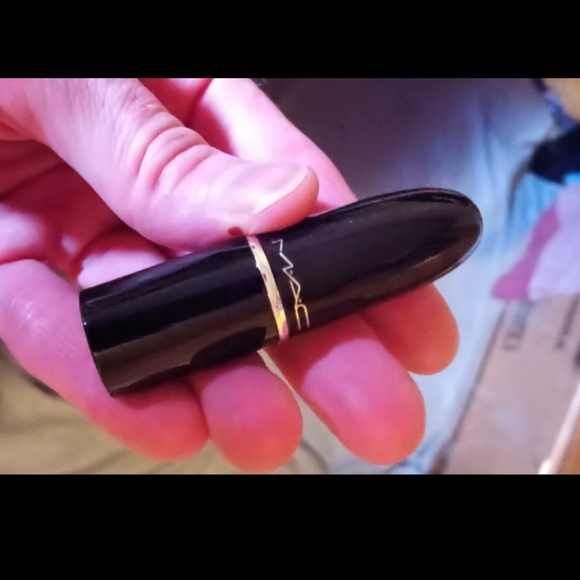 NWOB MAC Cosmetics Mini Ruby Rouge Lipstick - Picture 1 of 4